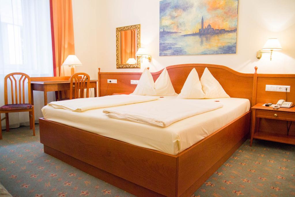 Altstadthotel Mosser Villach Luaran gambar